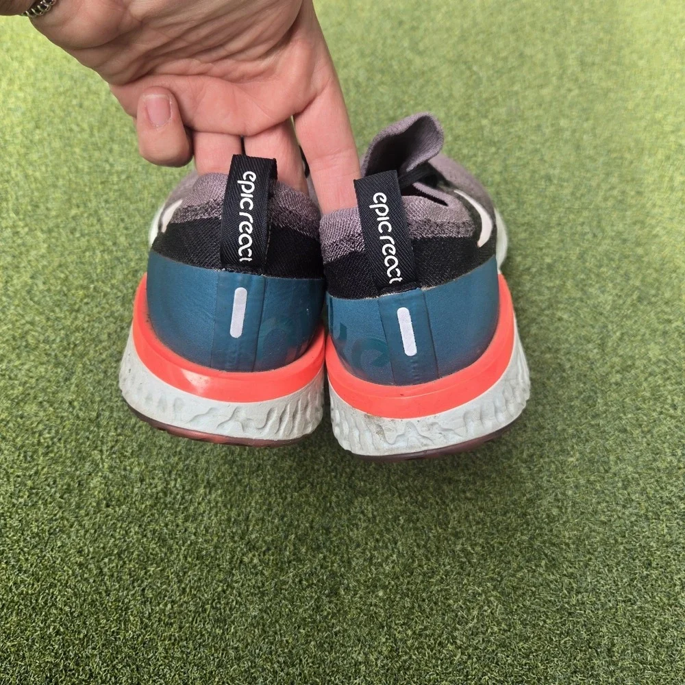 Nike Epic React Flyknit Gunsmoke Gray Running Size 7Y